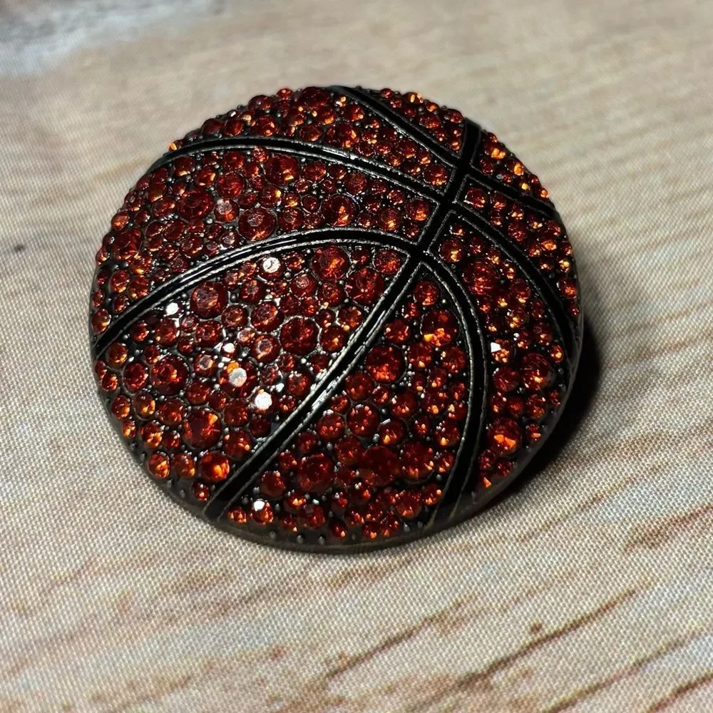Metal gallery round basketball
